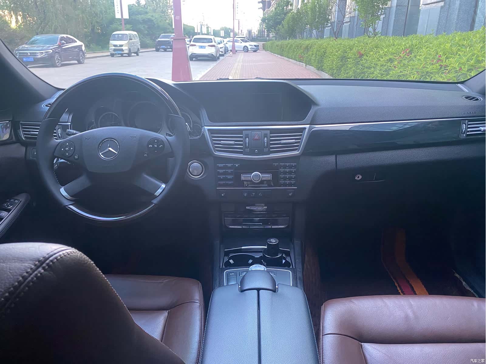 Mercedes-Benz E-Class, 2011 6