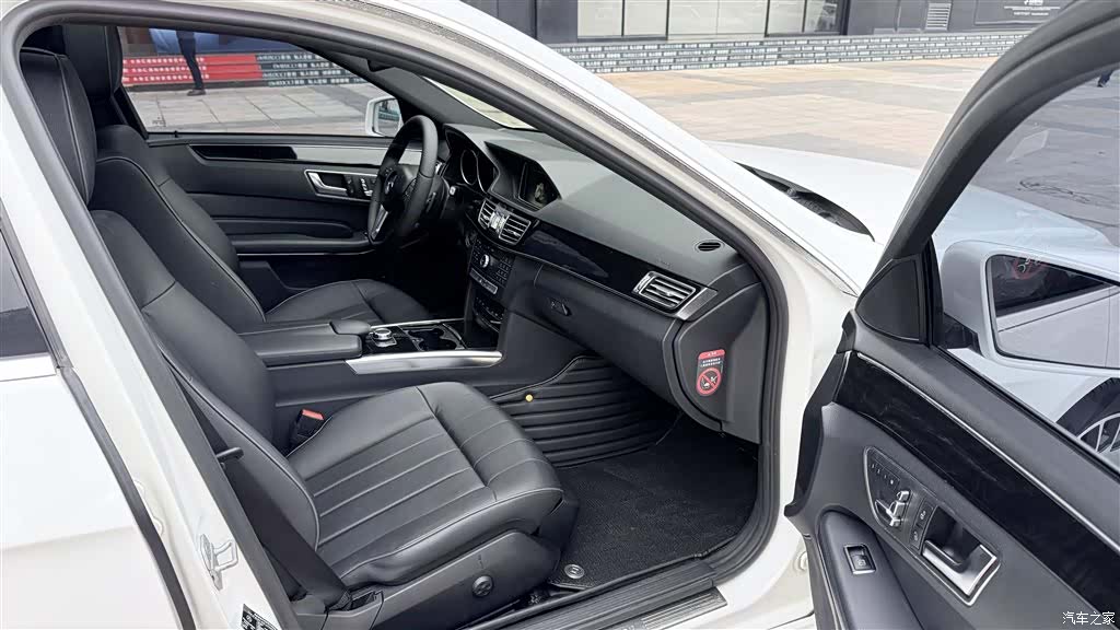 Mercedes-Benz E-Class, 2016 18