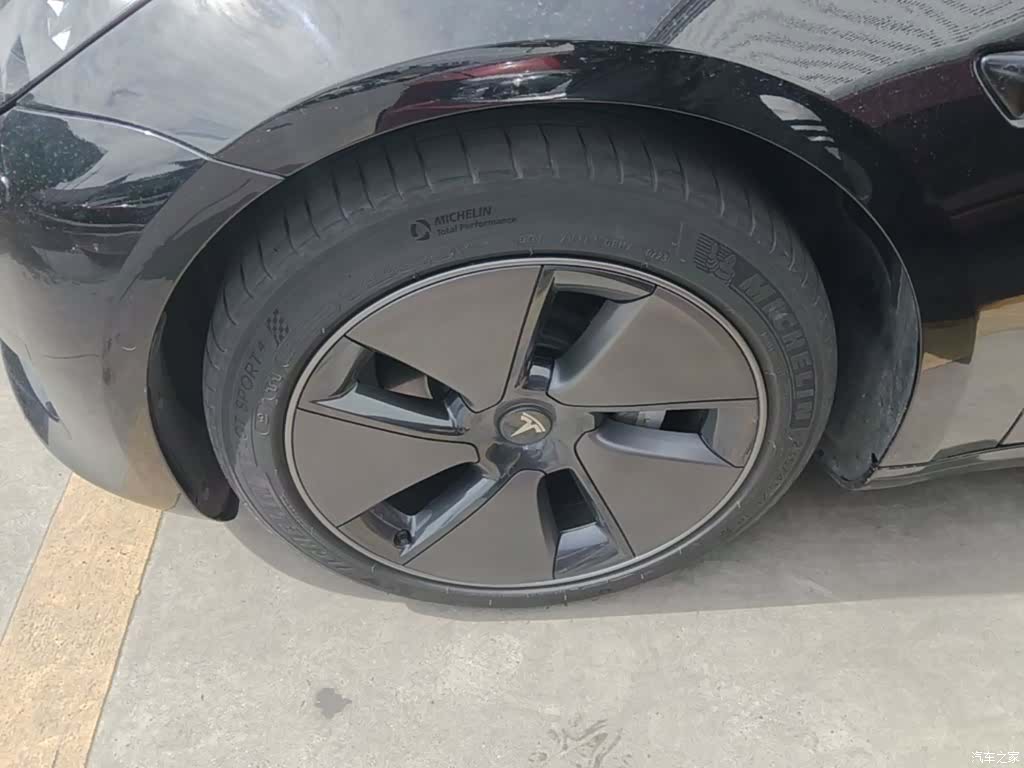Tesla Model 3, 2023 23