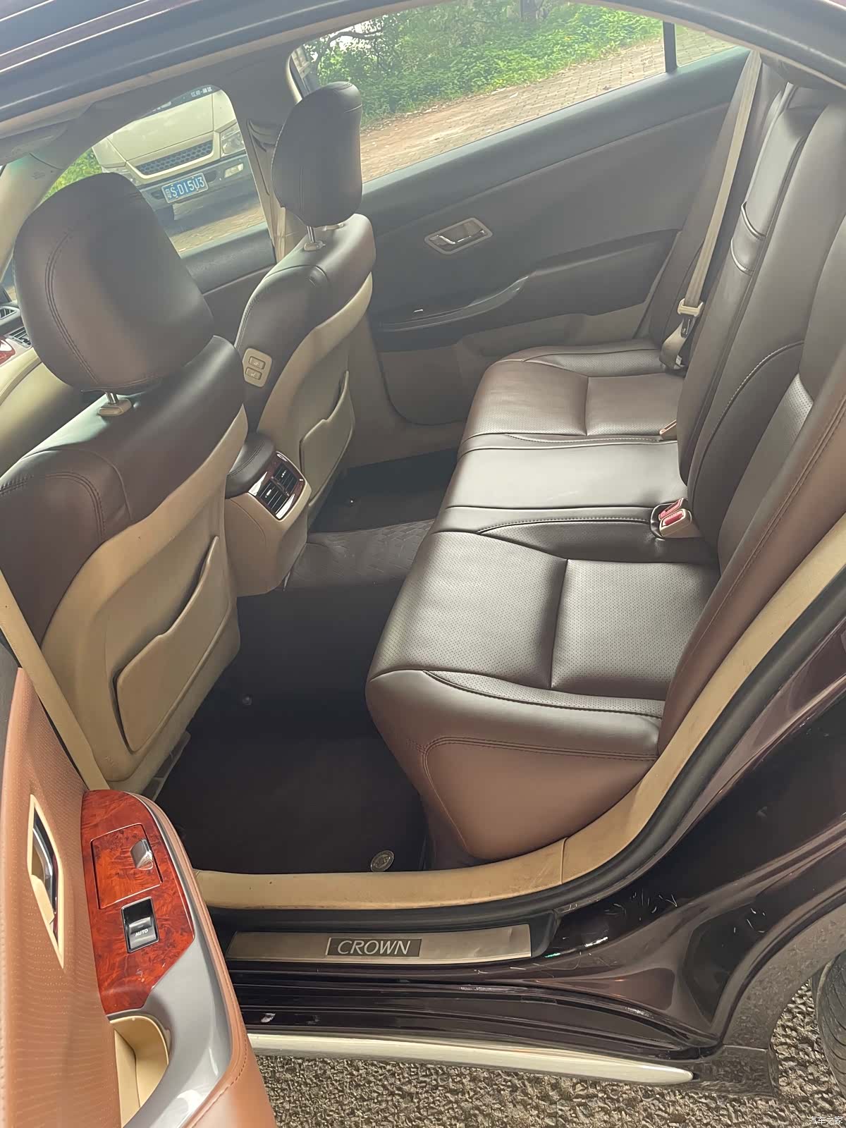 Toyota Crown, 2013 8