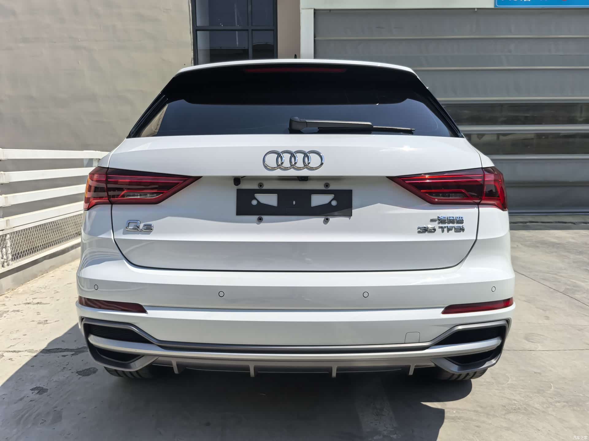 Audi Q3, 2022 8
