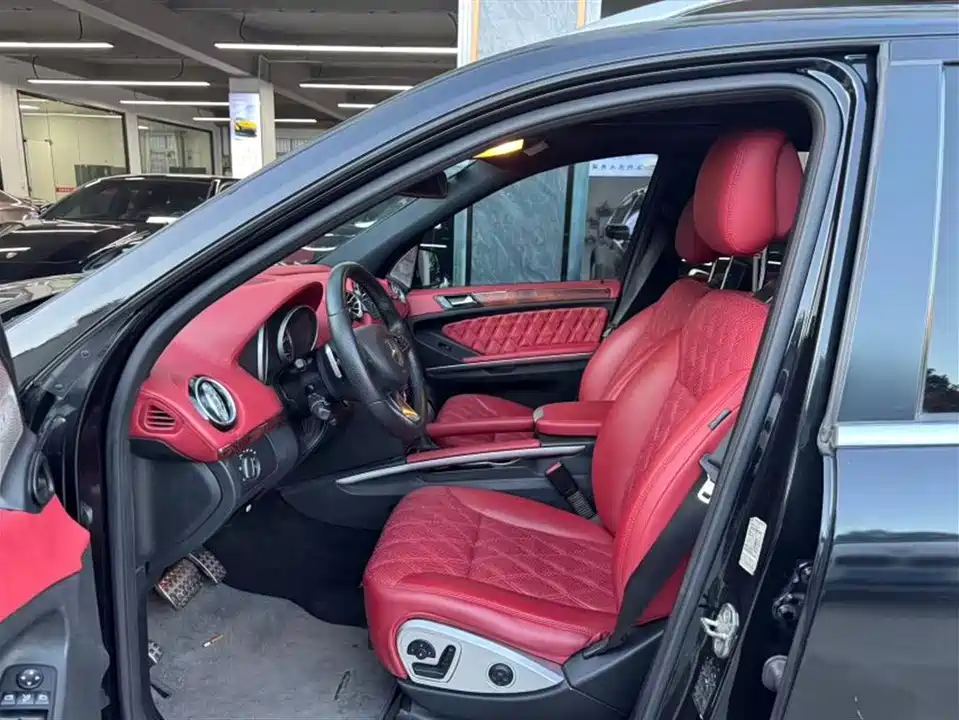 Mercedes-Benz M class