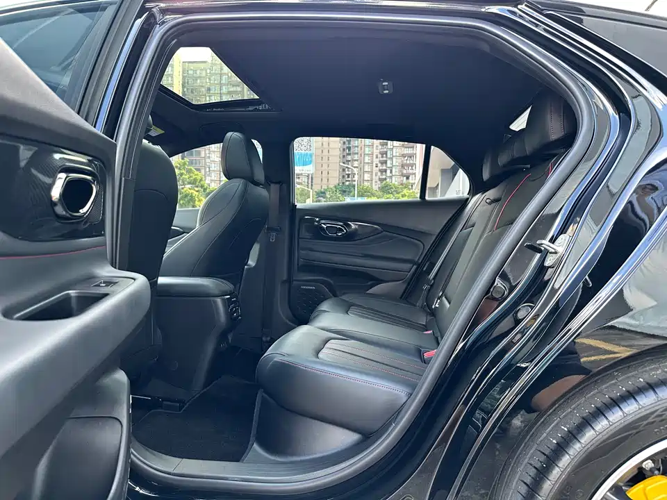 Trumpchi Shadow Leopard