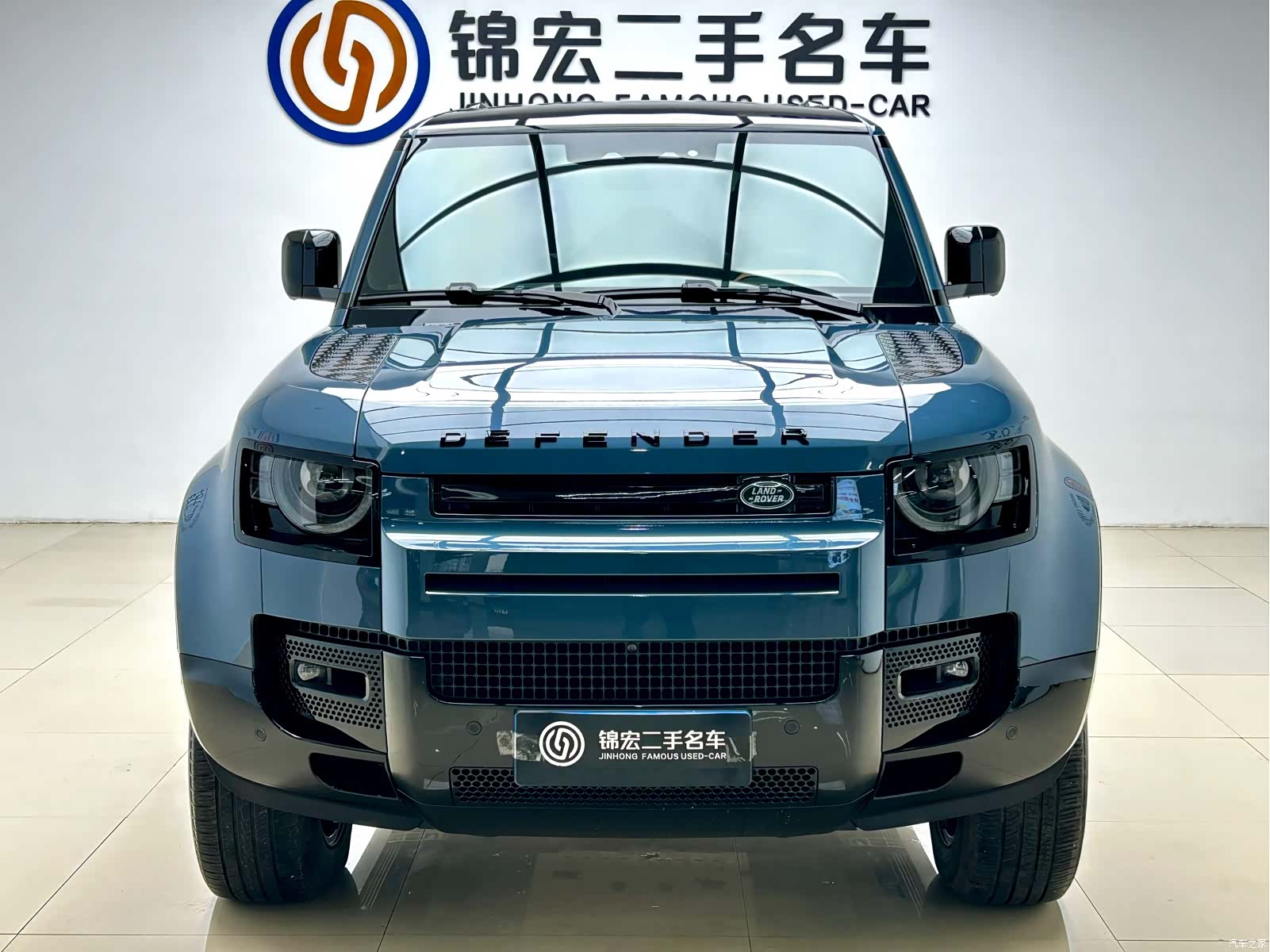 Land Rover Defender, 2024 2