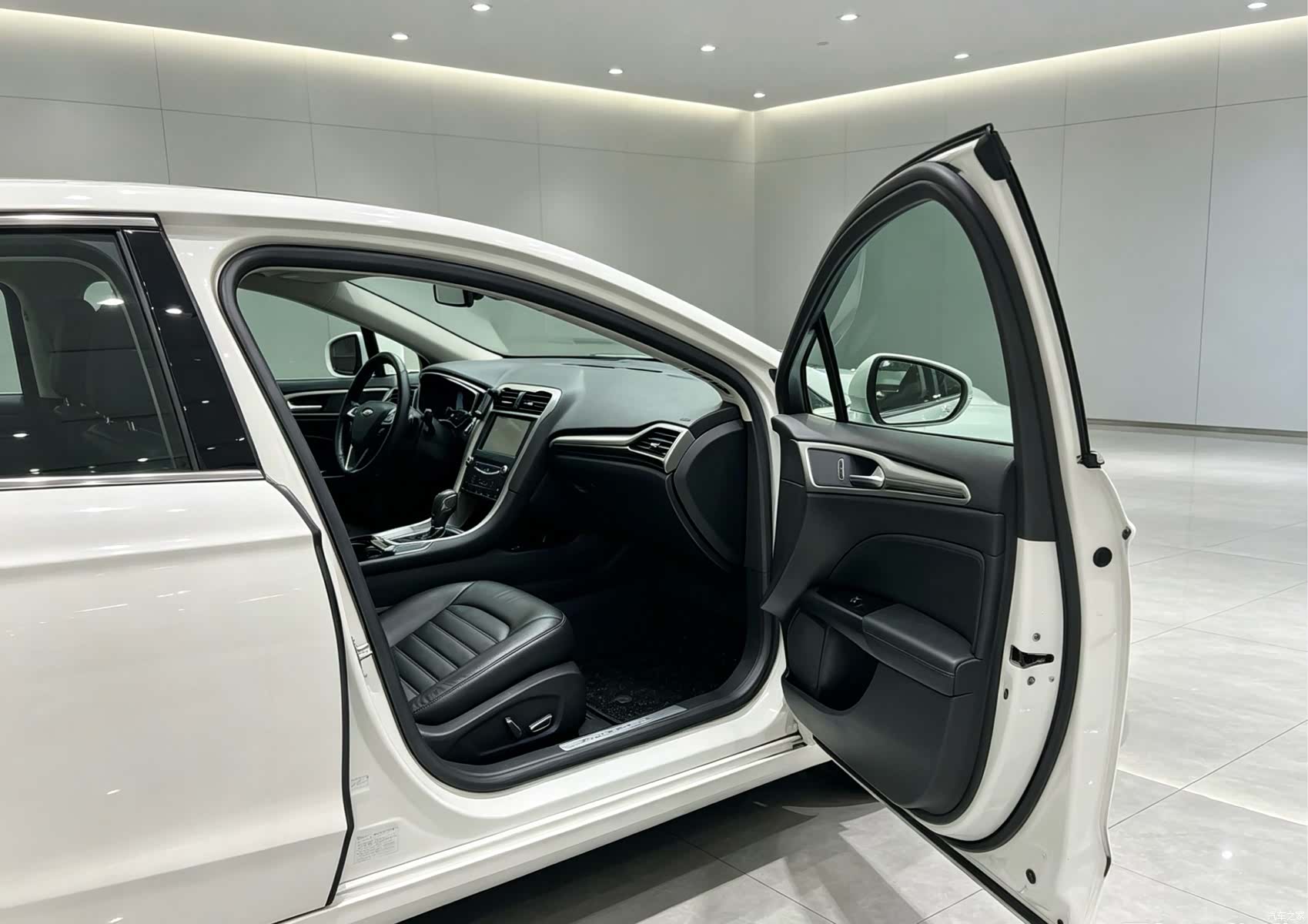 Ford Mondeo, 2016 6