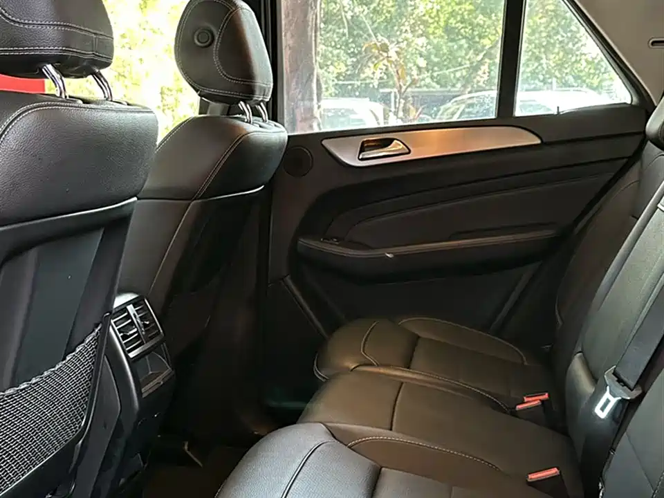 Mercedes-Benz M class