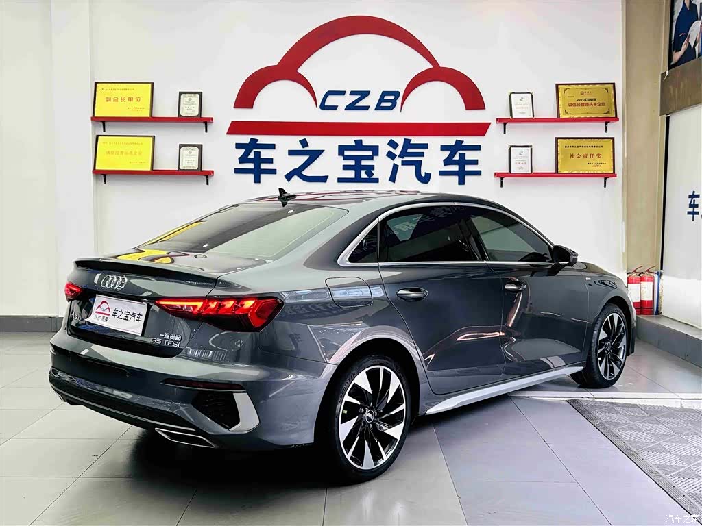 Audi A3, 2023 все фото