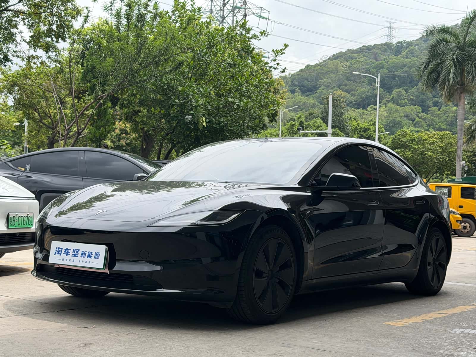 Tesla Model 3, 2024 1