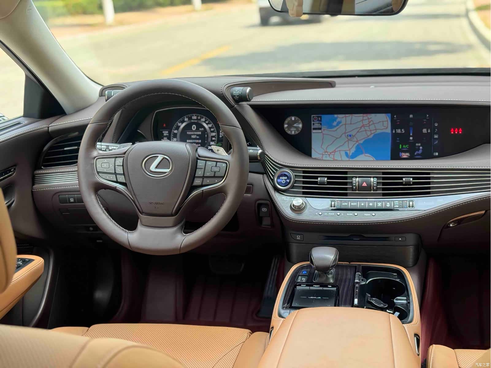Lexus LS, 2020 все фото