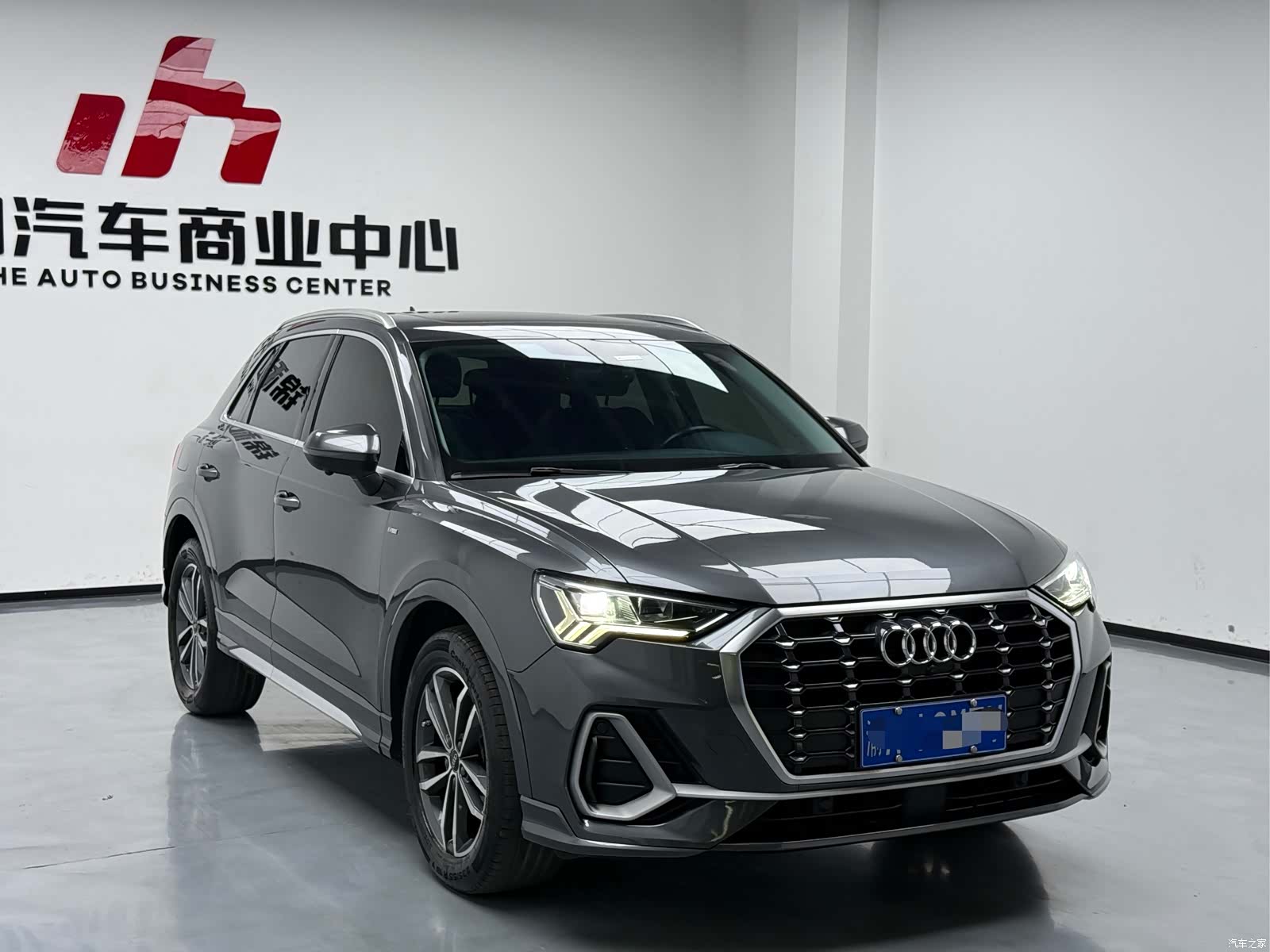 Audi Q3, 2021 3