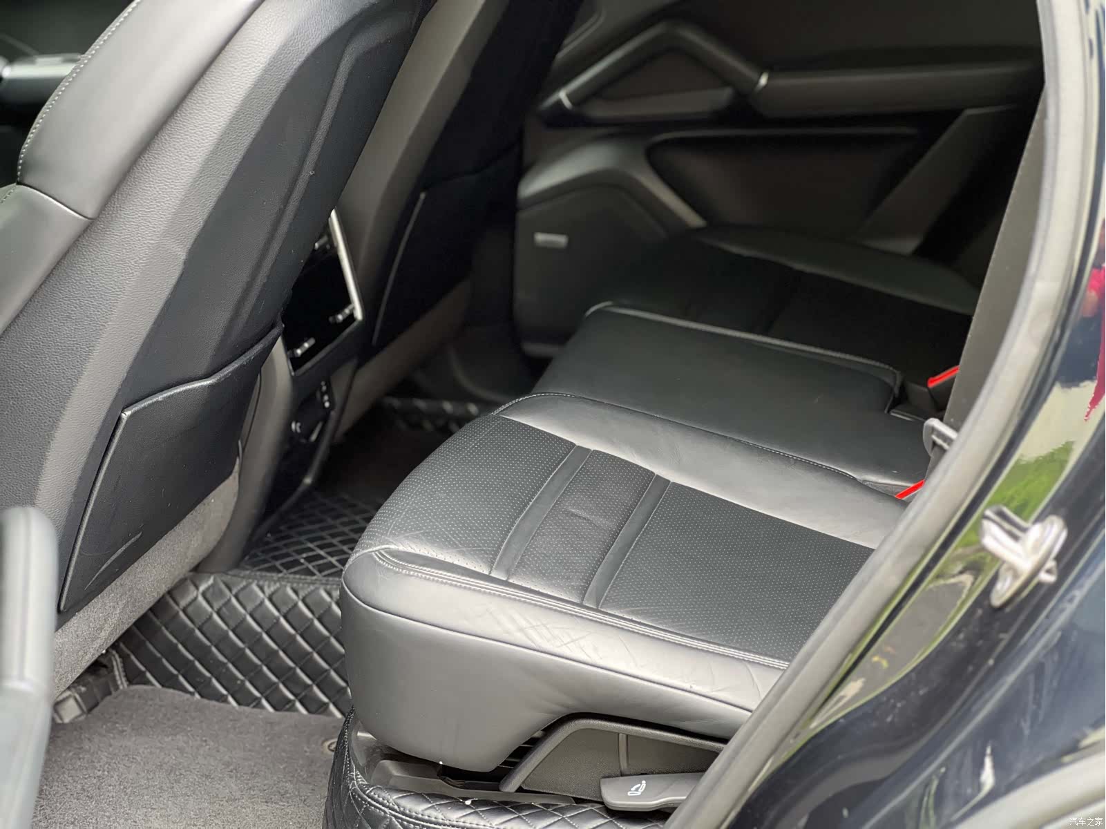 Porsche Cayenne, 2022 6