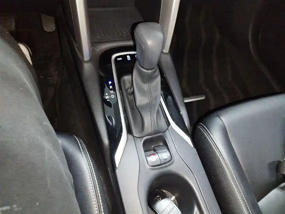 Toyota Corolla Sharp amplifier