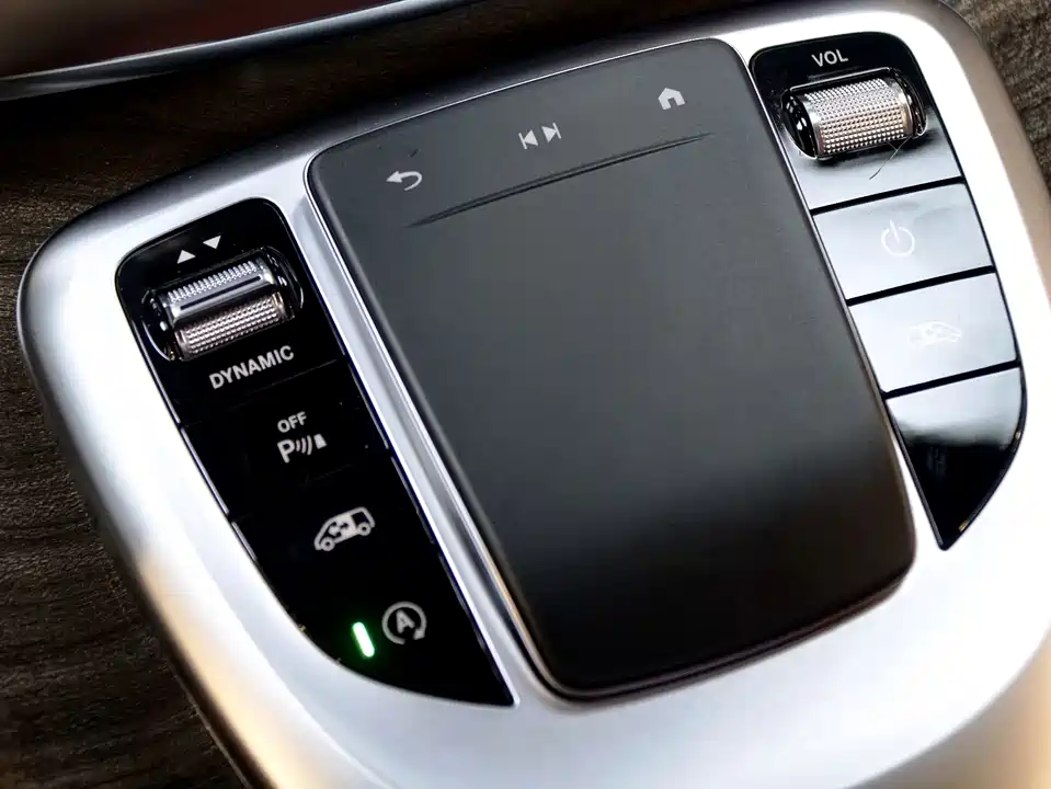 Mercedes-Benz V-class