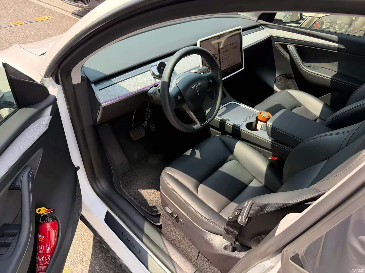 Tesla Model Y, 2024 4