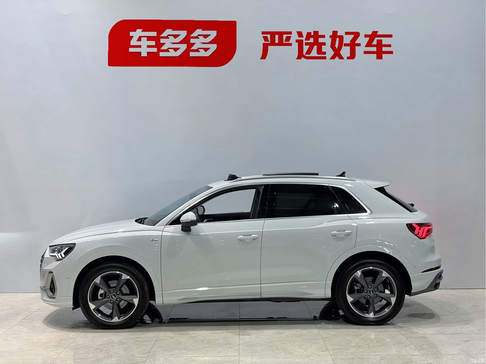 Audi Q3, 2022 4