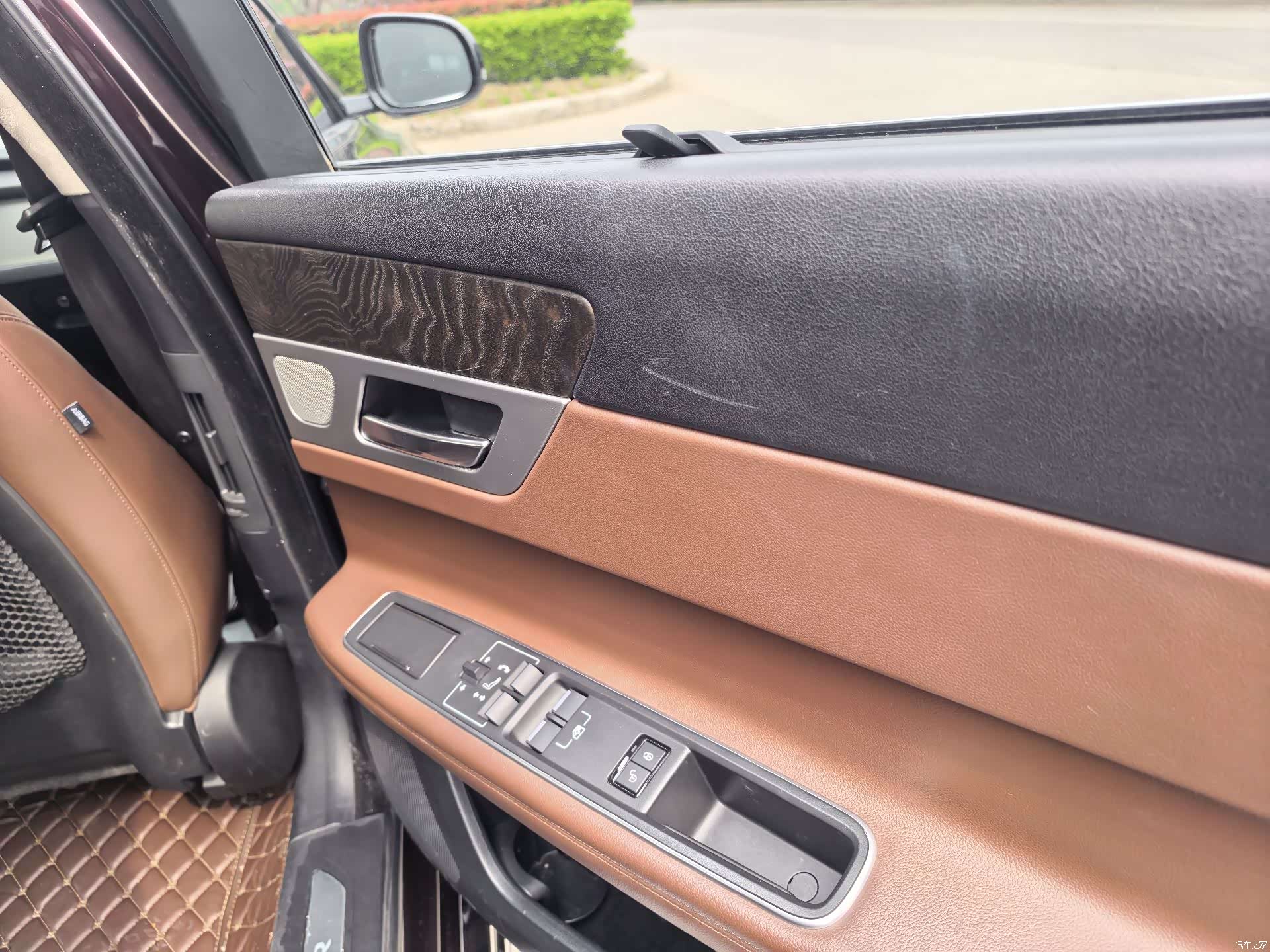 Land Rover XFL, 2016 9