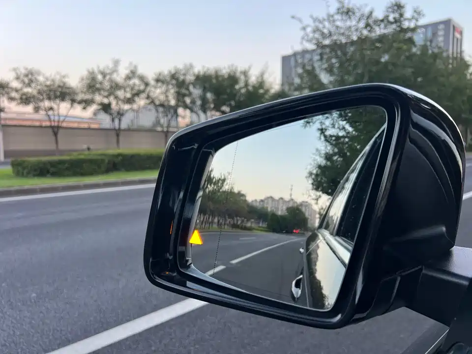 Mercedes-Benz M class