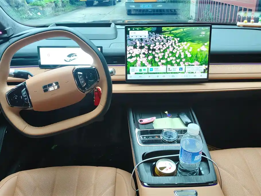 Geely Galaxy Galaxy Sparkle 8