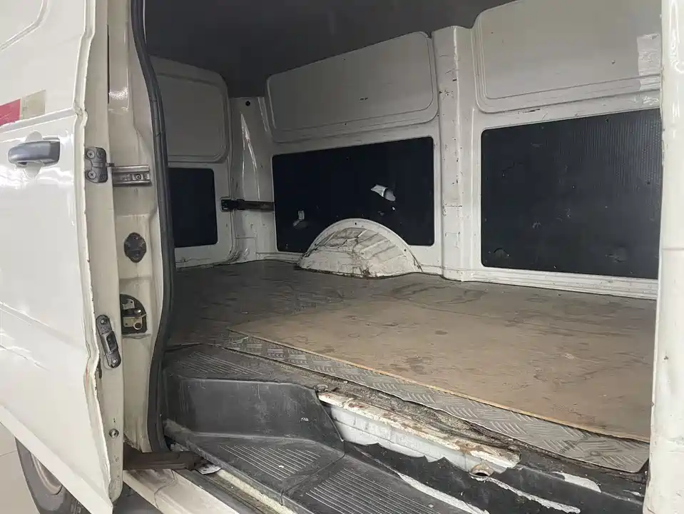 Dongfeng Yufeng Yufeng EM26