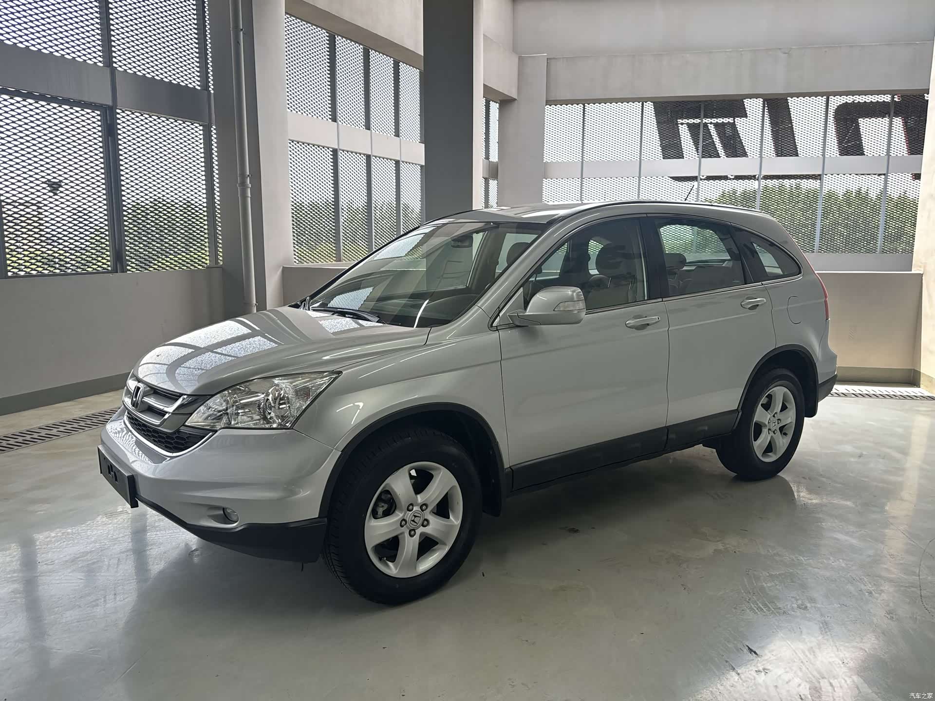 Honda CR-V, 2010 1