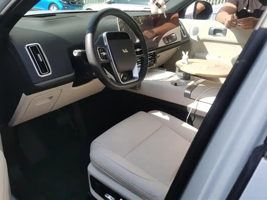 Li Auto Ideal L7