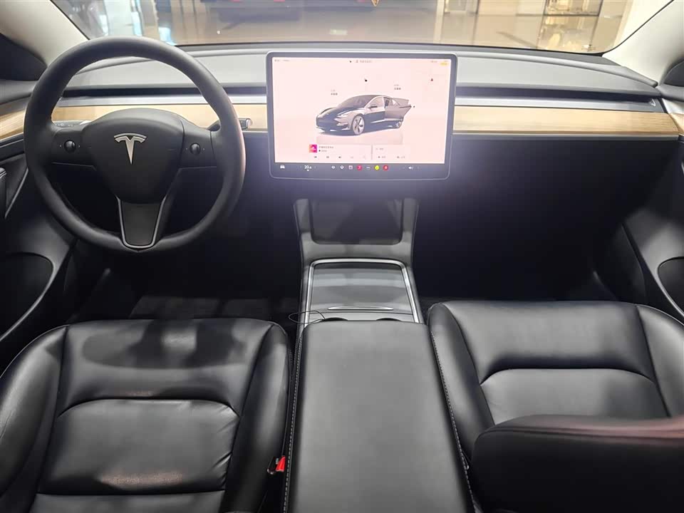 Tesla Model 3 Tesla Model 3