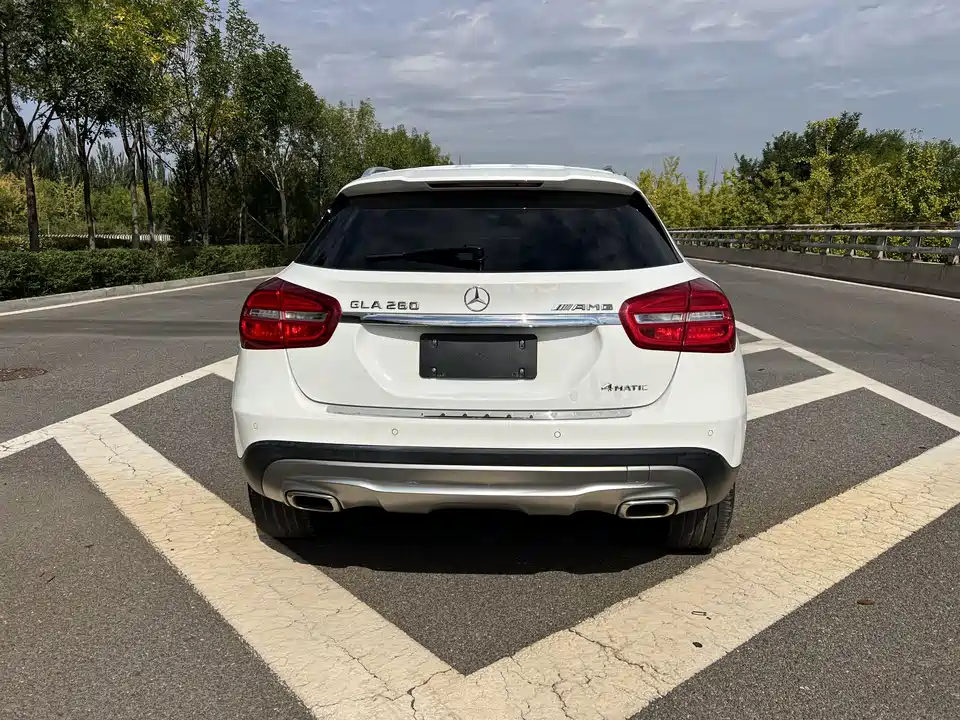 Mercedes-Benz GLA