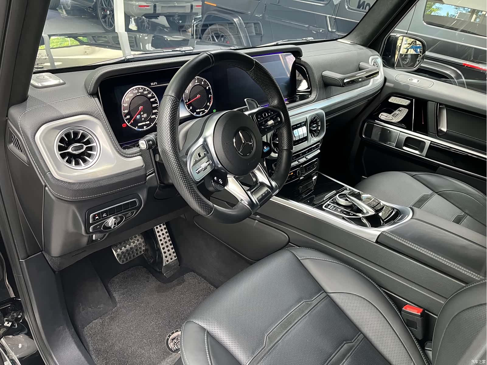 Mercedes-Benz G-Class, 2022 10