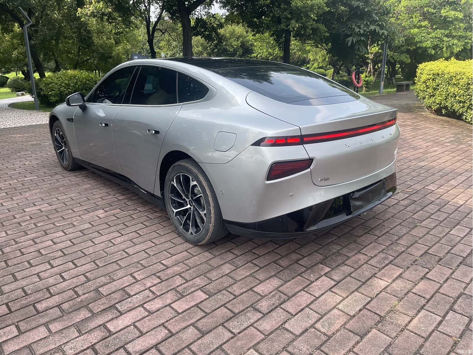 Xpeng P7, 2022 7