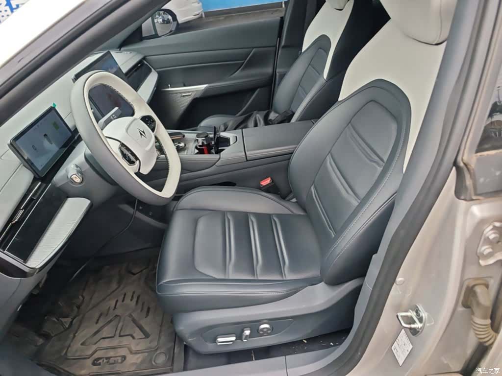 DongFeng eπ007, 2024 15