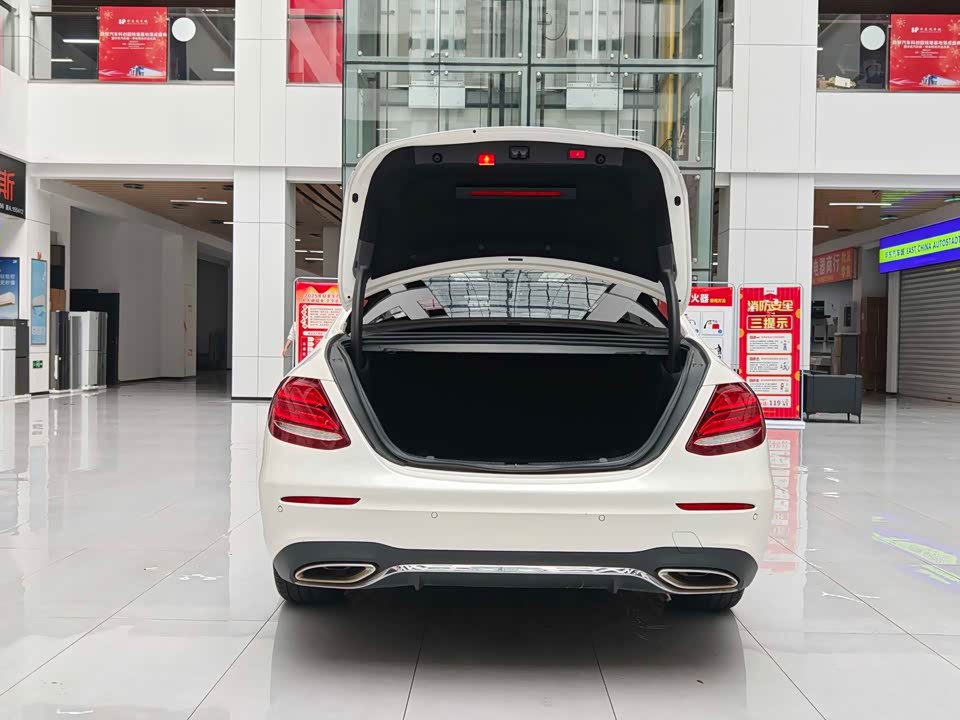 Mercedes-Benz E-class Mercedes-Benz E-class