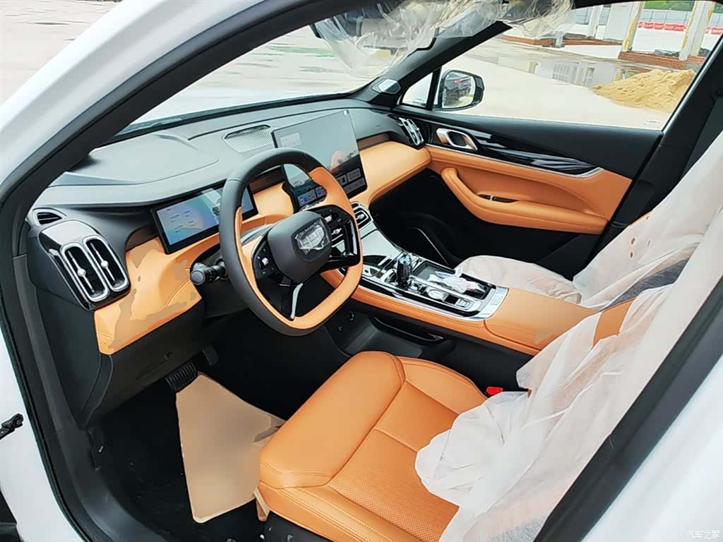 Geely Boyue, 2026 16