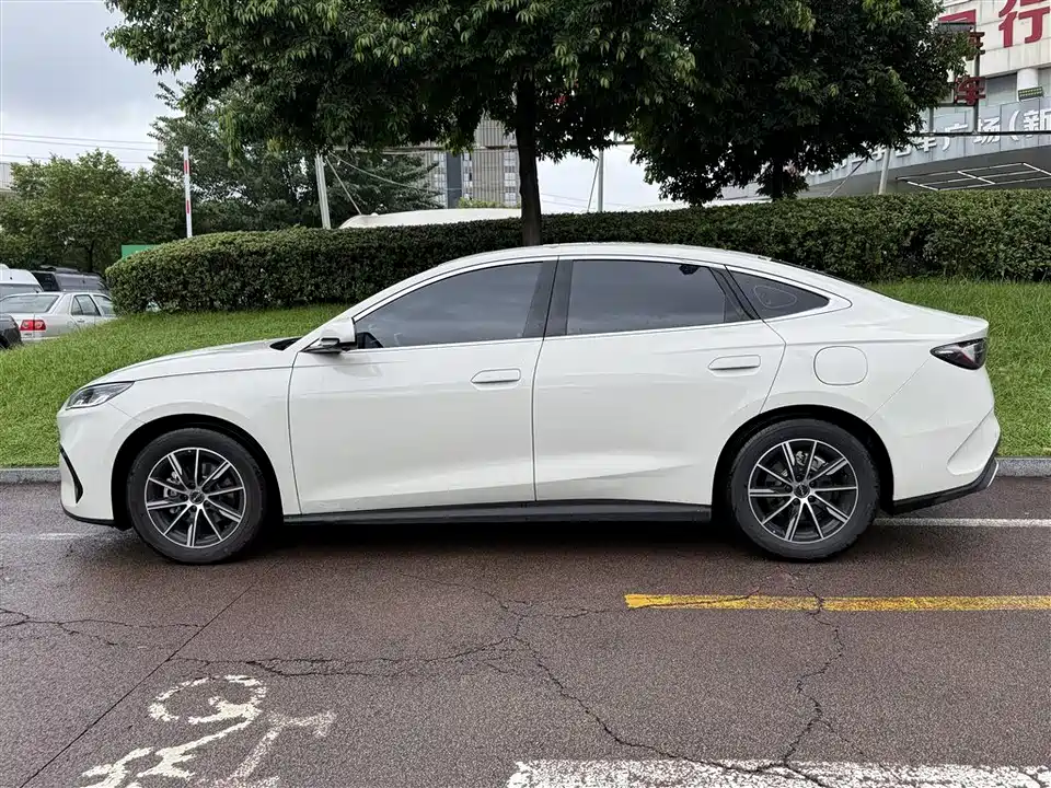 BYD Seal 06