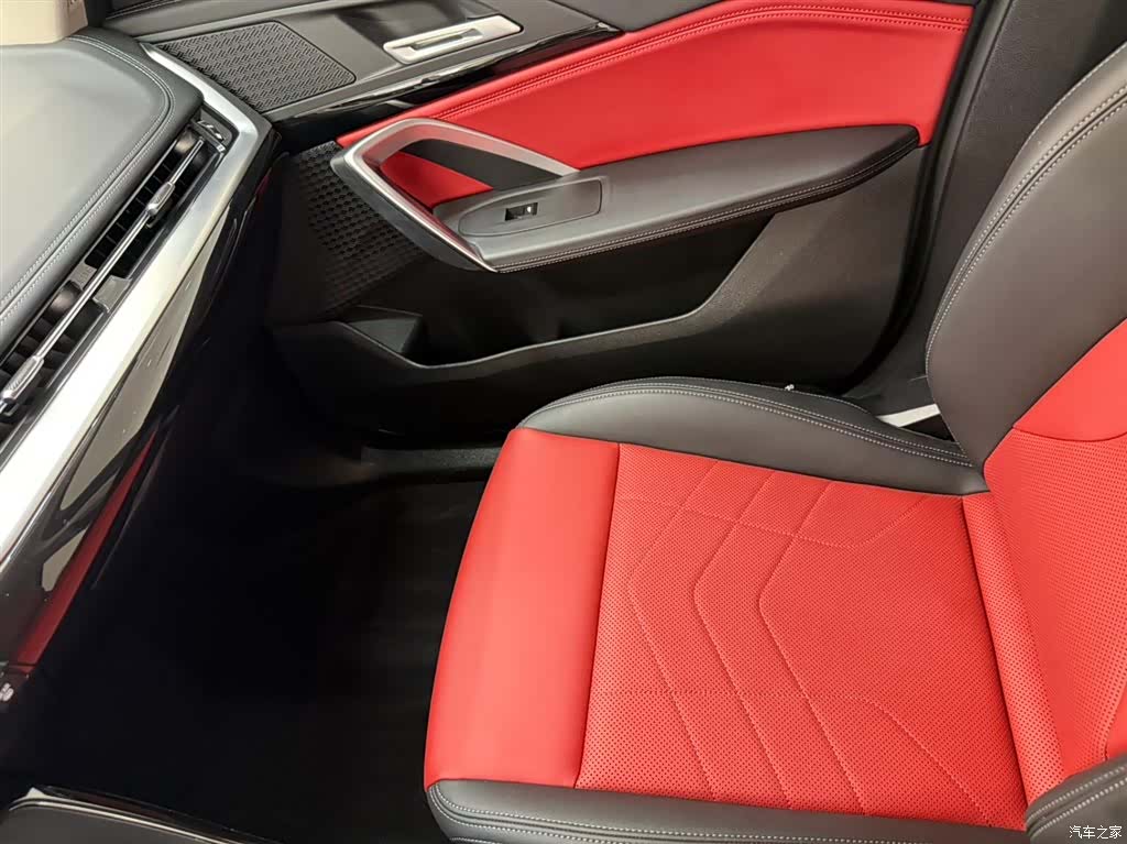 BMW X1, 2024 13