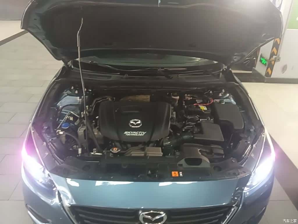 Mazda Mazda3, 2018 20