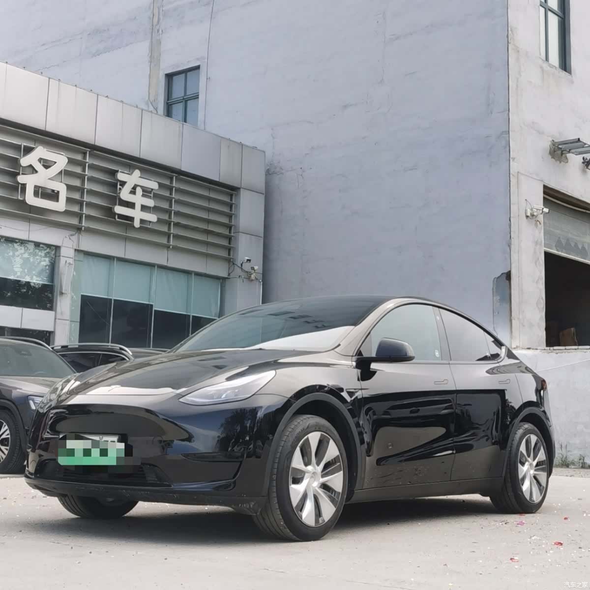 Tesla Model Y, 2023 3