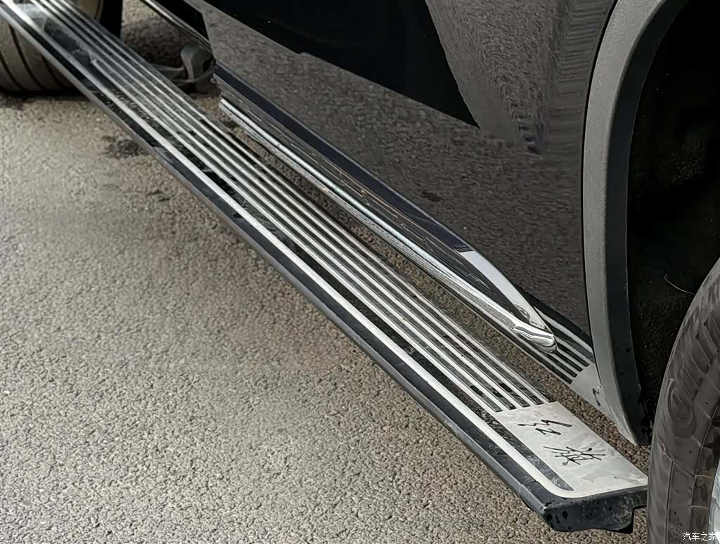 Hongqi 4, 2023 27