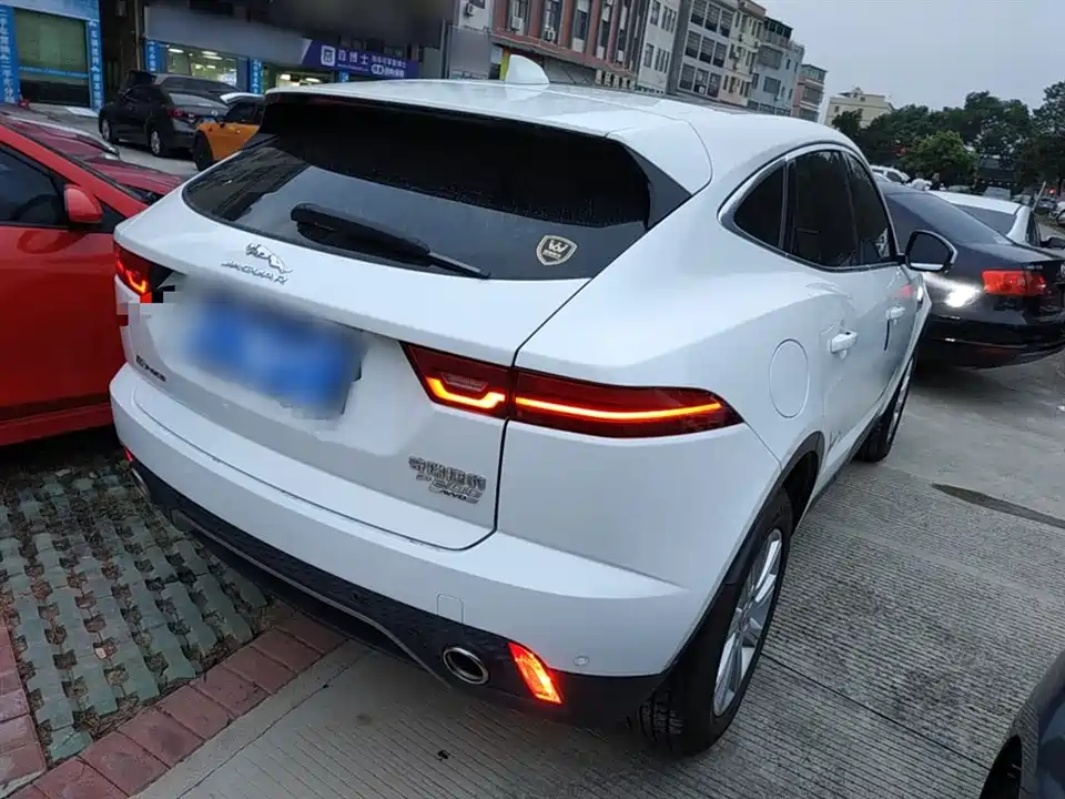 Jaguar E-PACE