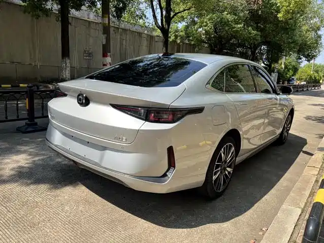 Changan A05