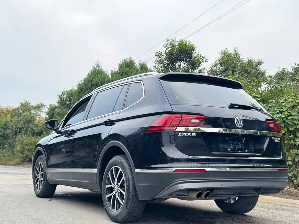 Volkswagen Tiguan L