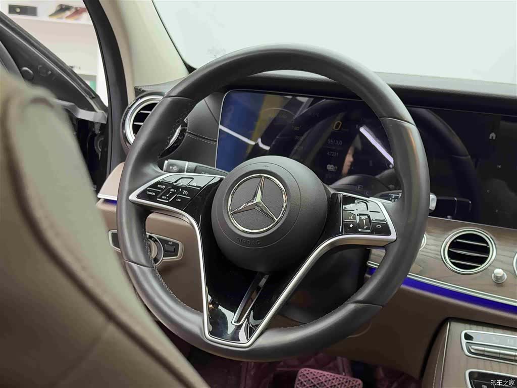 Mercedes-Benz E-Class, 2022 12