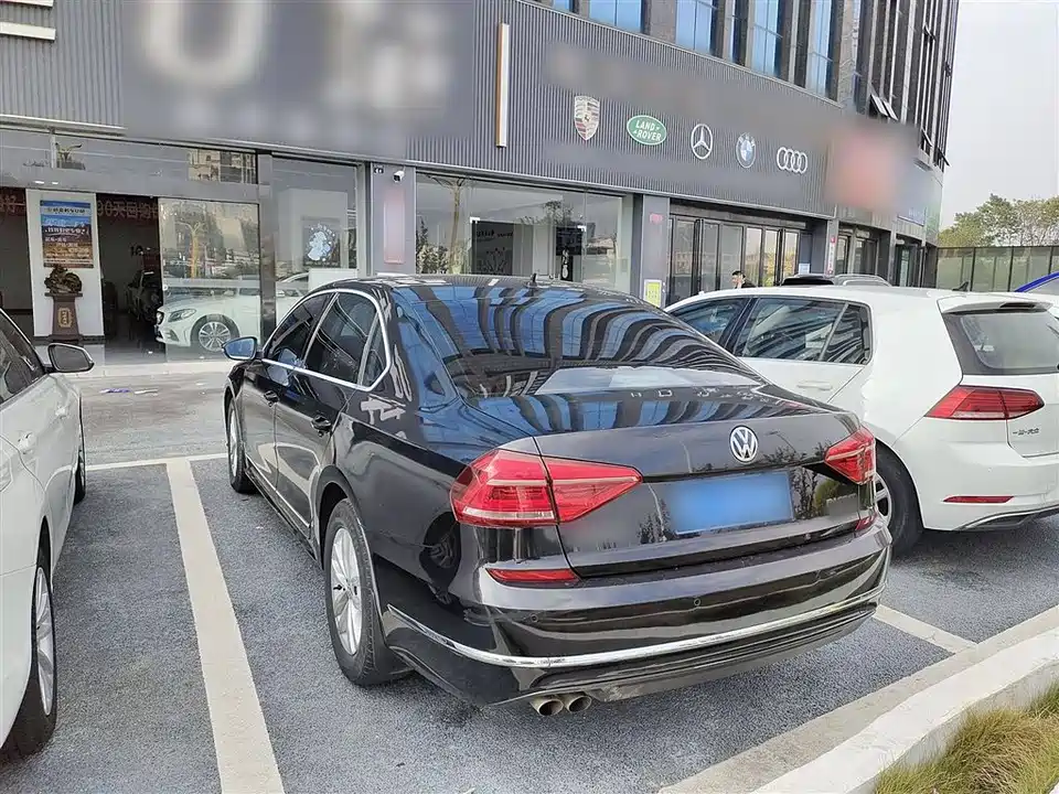 Volkswagen Passat