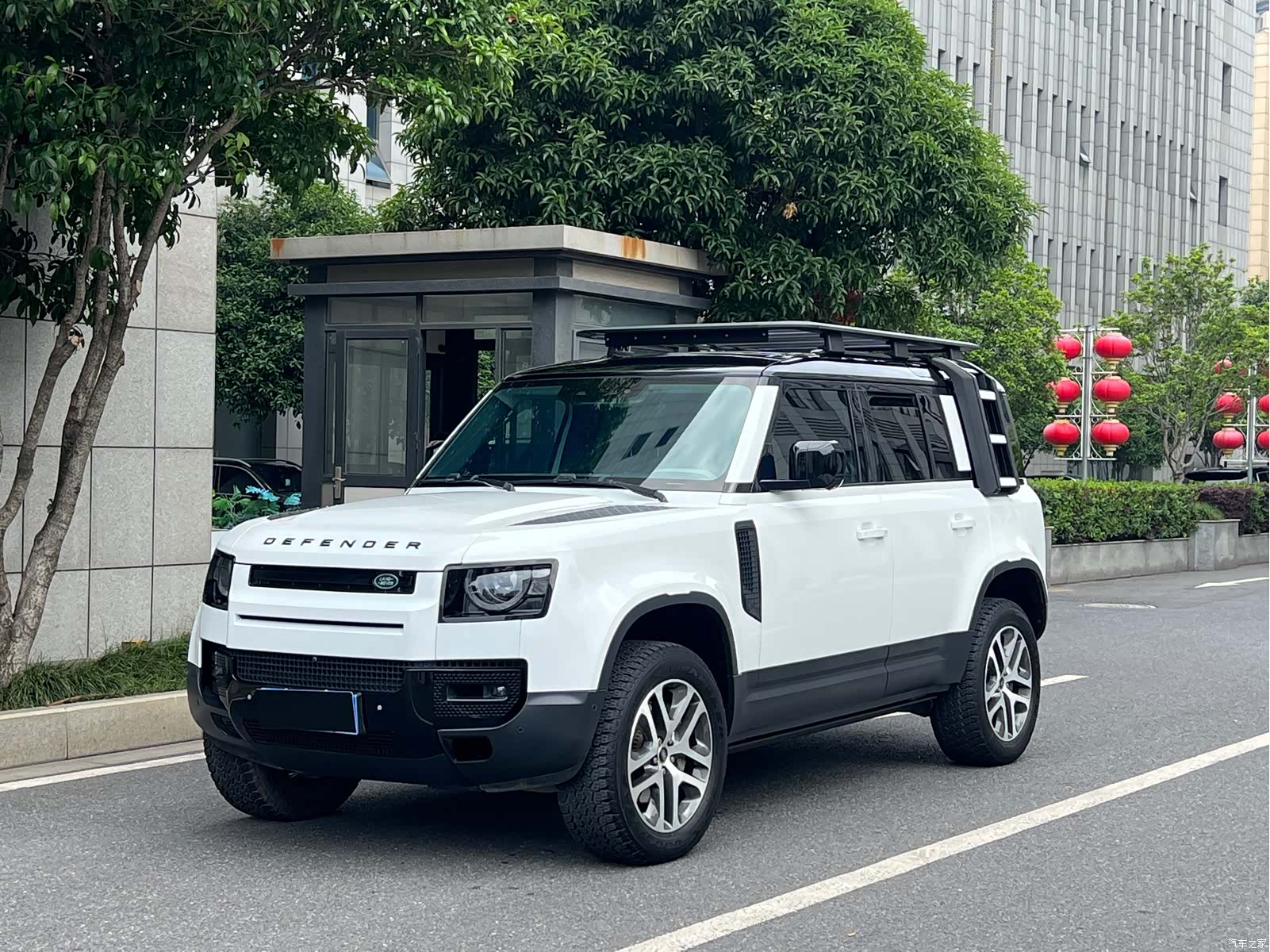 Land Rover Defender, 2020 1