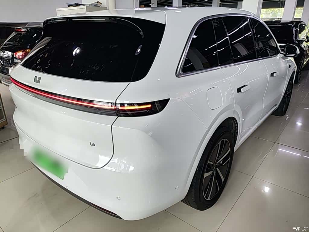 Li Auto L6, 2024 7