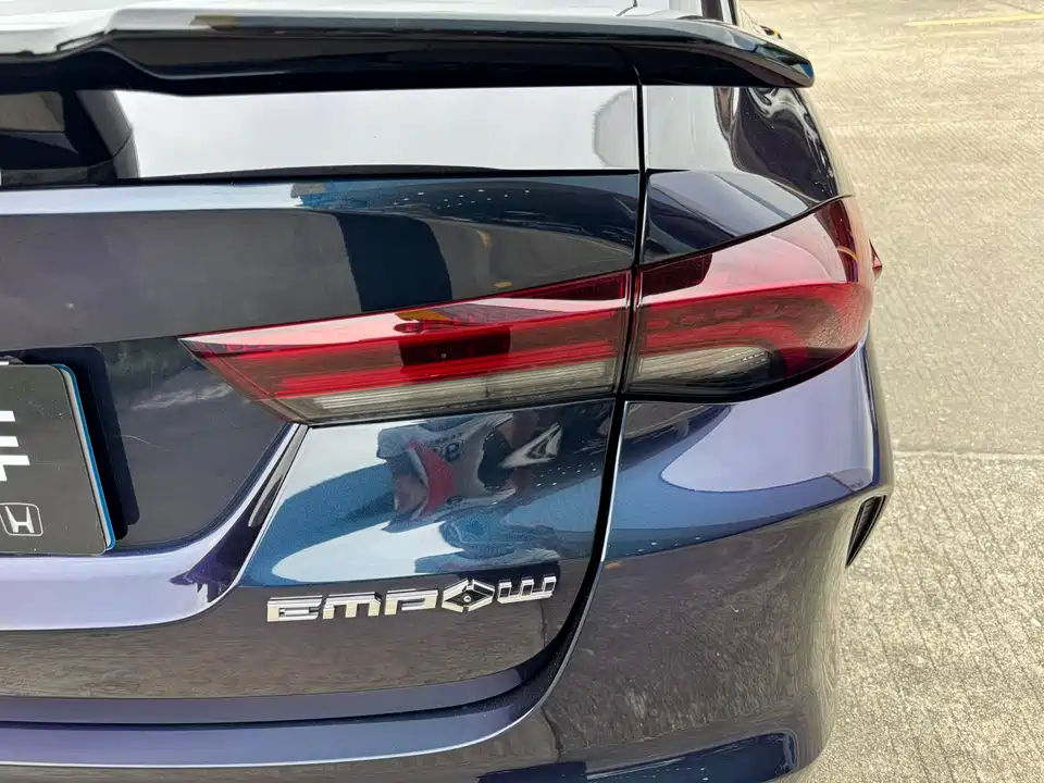 Trumpchi Shadow Leopard