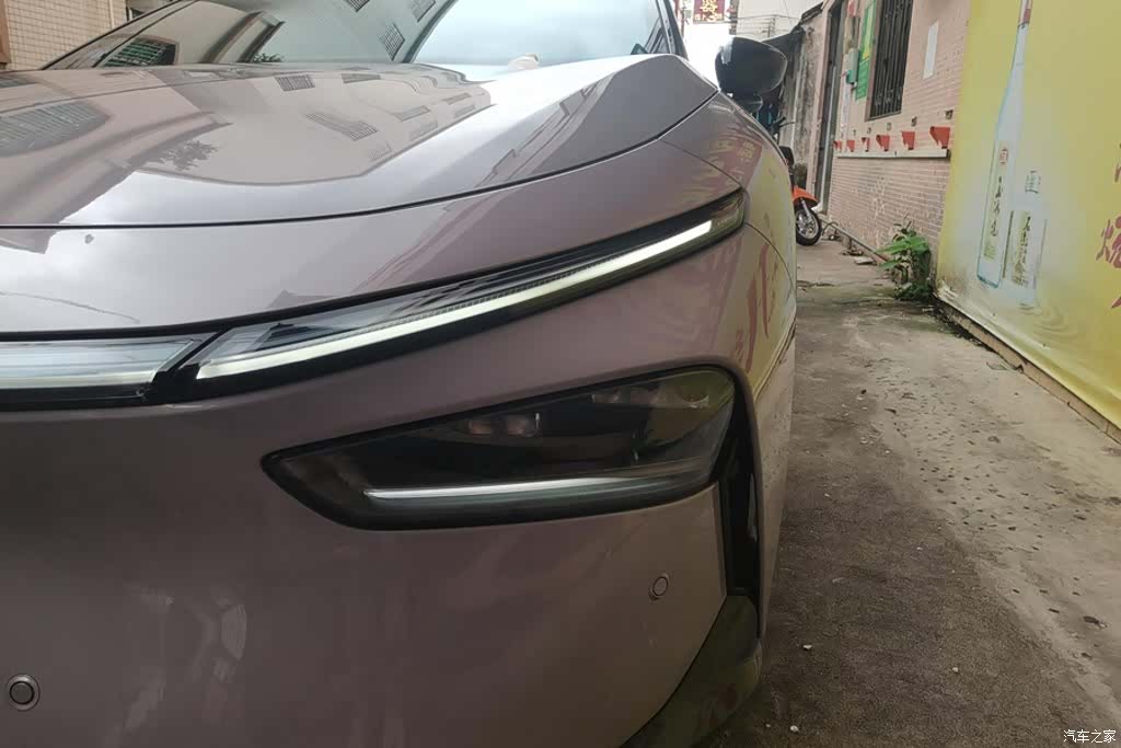 Xpeng P7, 2025 все фото