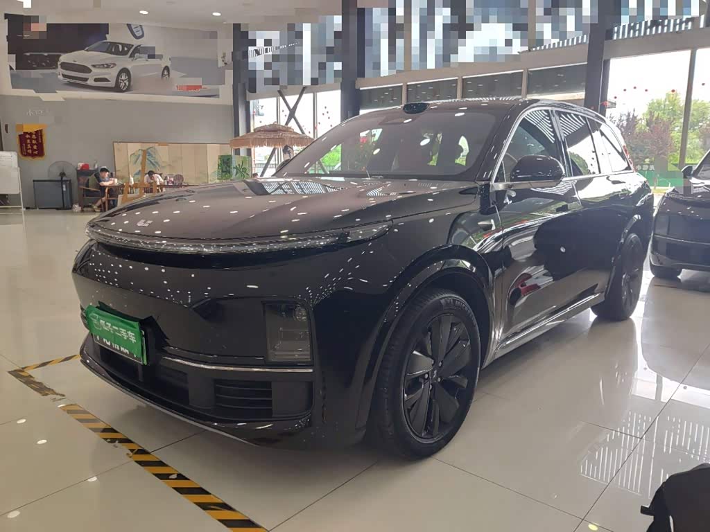 Li Auto L8
