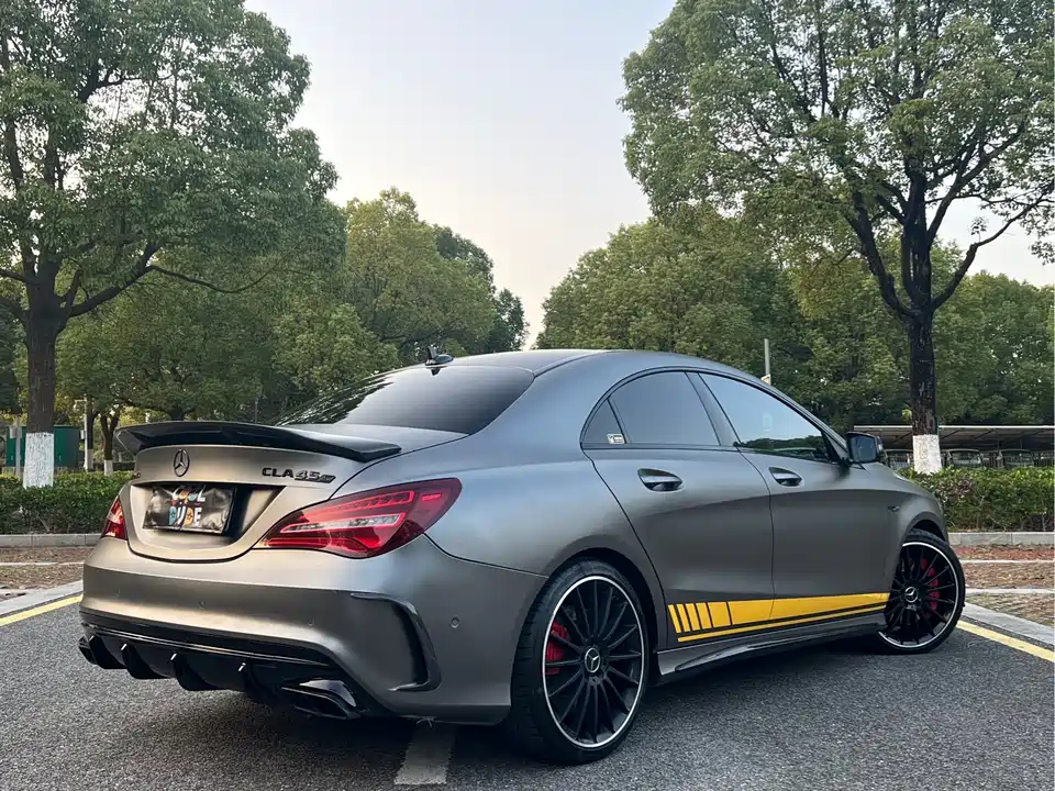 Mercedes-Benz CLA AMG