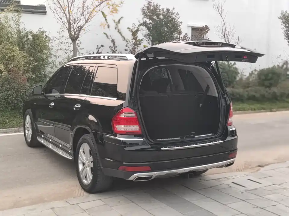 Mercedes-Benz GL grade