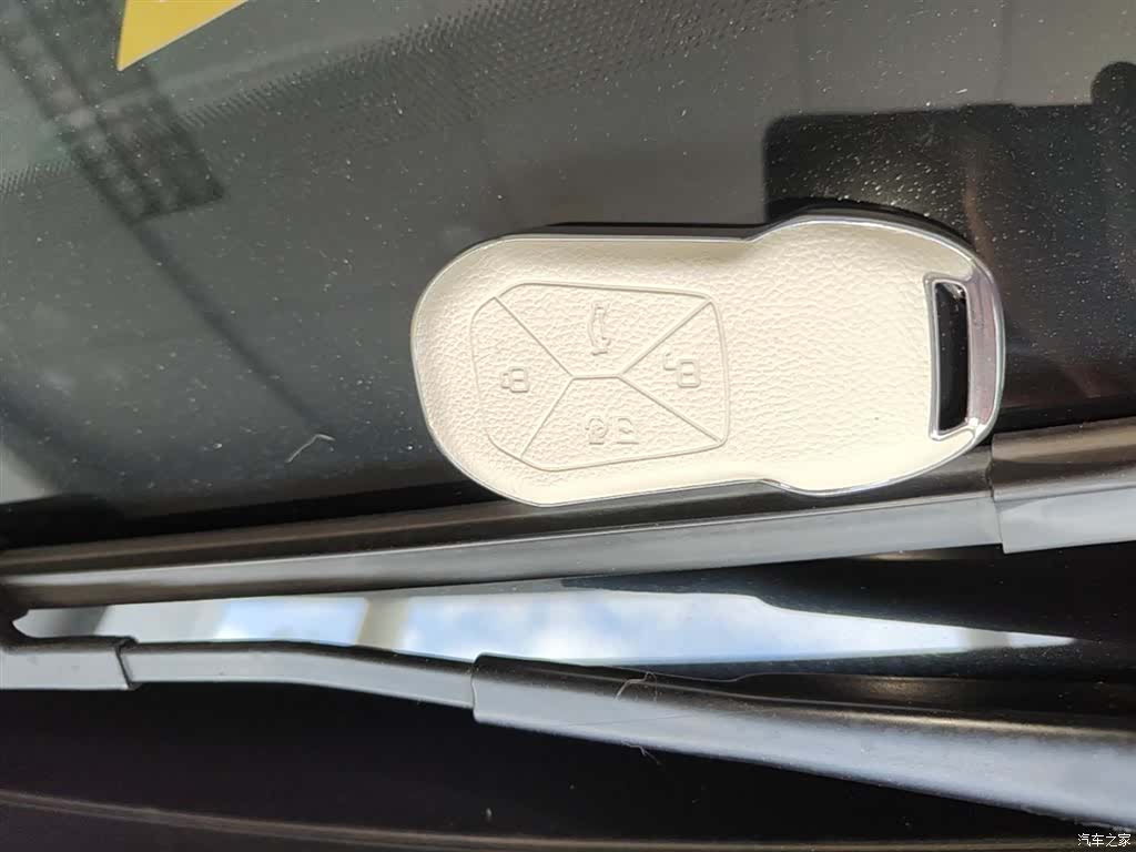 Xpeng P7, 2023 9